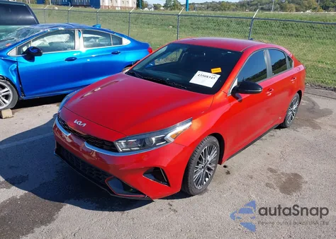 2022 Kia Forte Gt-Line z USA, uszkodzony, nr VIN 3KPF54AD3NE508790